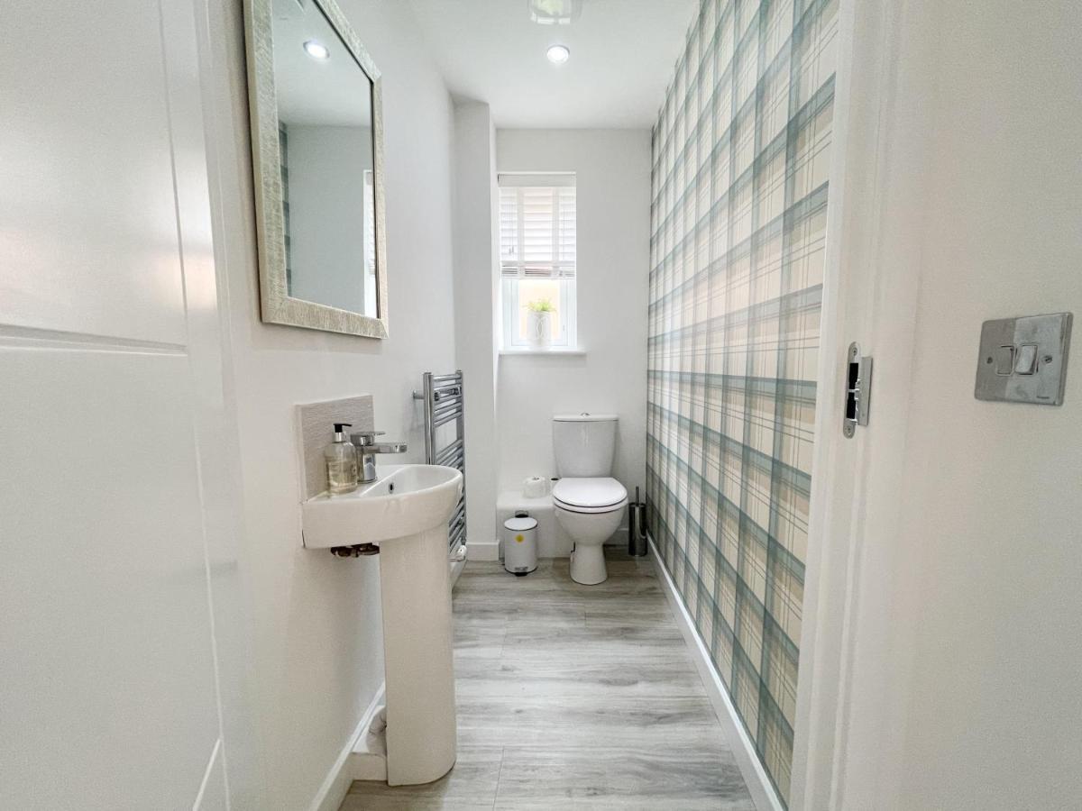 Newly Developed 3 Bedroom Home Glasgow Exterior foto