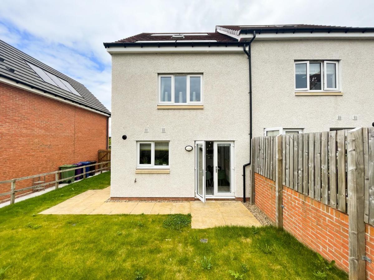 Newly Developed 3 Bedroom Home Glasgow Exterior foto